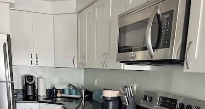 Coastal modern 2-bedroom condo in lovely Wells with water views