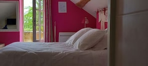 1 makuuhuone, ilmainen Wi-Fi, vuodevaatteet