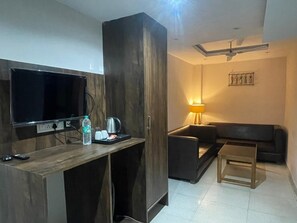 Superior Suite | Living area - Grand Darbar (Banda)