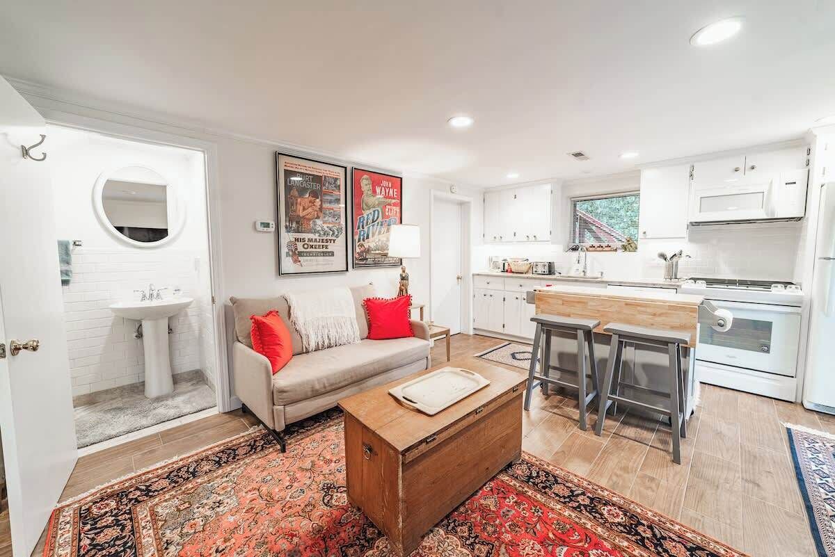 TV, fireplace, offices