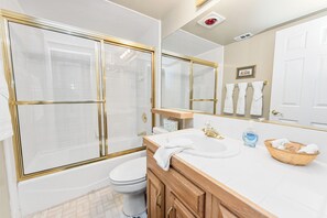 House, Mountain View | Bathroom