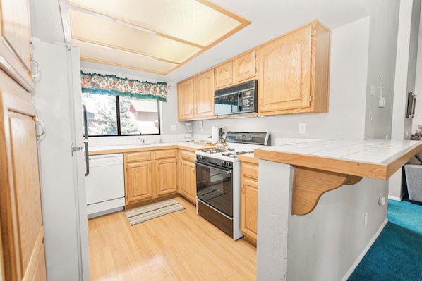 House, Mountain View | Private kitchen