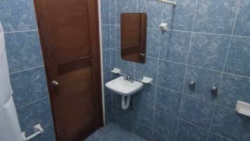 Basic Room, 2 Queen Beds, Air conditioning | Bathroom | Shower, towels, soap, shampoo