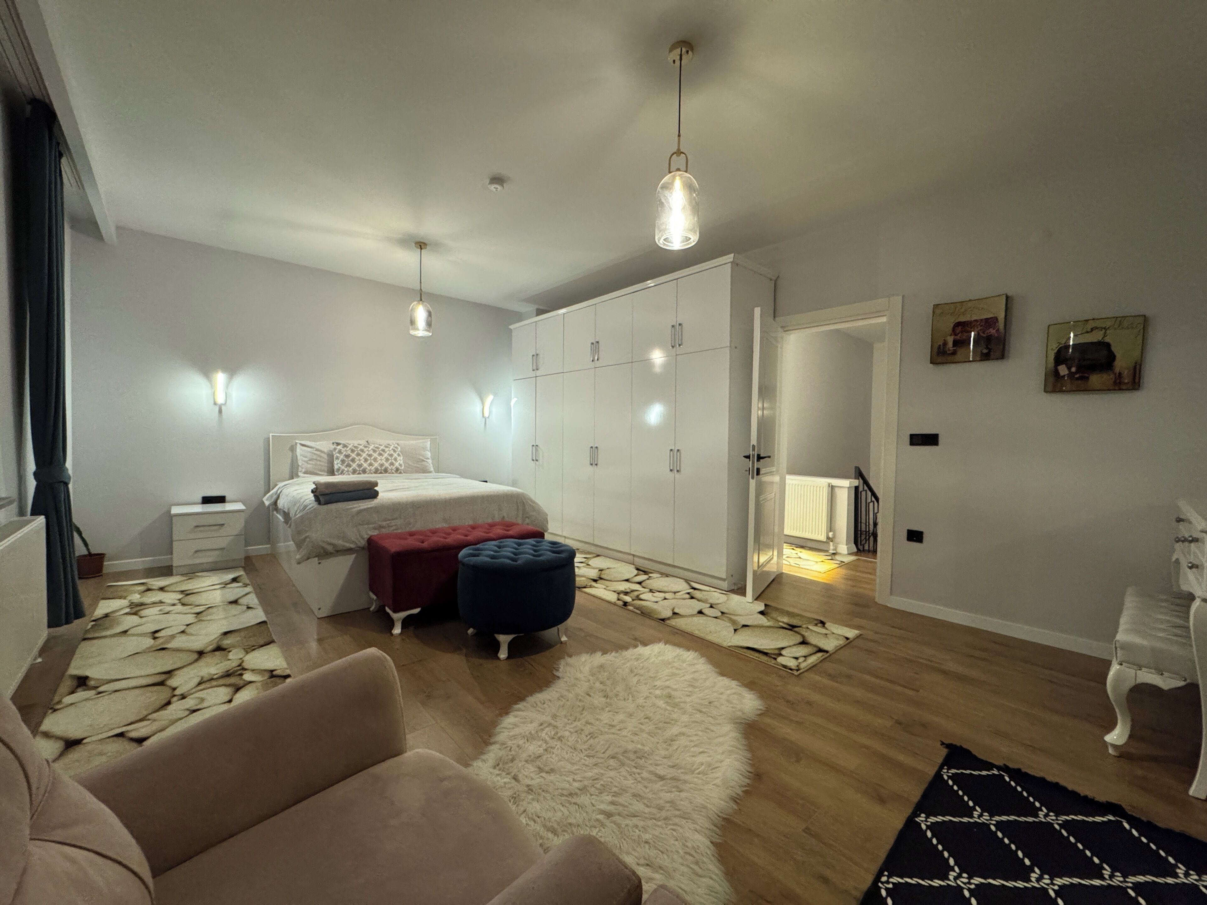 3 bedrooms, iron/ironing board, free WiFi, bed sheets