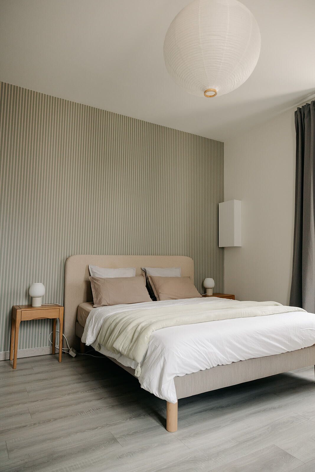 1 habitación, tabla de planchar con plancha, wifi gratis y ropa de cama 