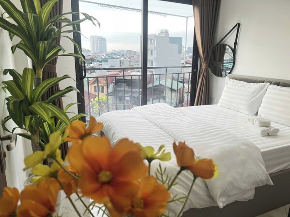 Apartemen Deluks, 1 kamar tidur, pemandangan kota | Busa memori dan didekorasi berbeda-beda