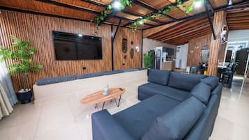 Smart TV, videojuegos y oficina