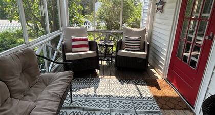 Coastal Comfort: Family-Friendly 2BR Beach House in the Heart of Wells