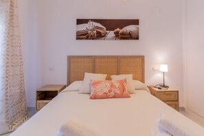 2 chambres, bureau, fer et planche Ă repasser, Wi-Fi