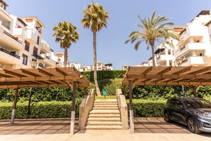 Enceinte de lâhĂ©bergement