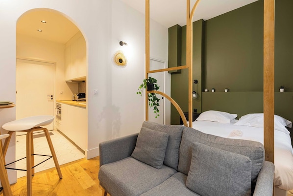 Apartment | 1 bedroom, iron/ironing board, bed sheets