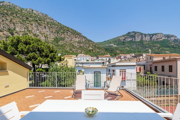 Departamento panorámico, vista al mar | Terraza o patio