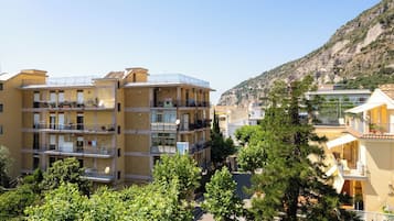 Appartamento panoramico, vista mare | Vista città