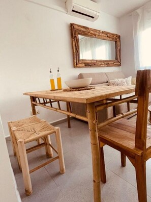 Dining - Relájate en Cabo de Gata: terraza privada, barbacoa y Netflix incluidos (Cabo de Gata)