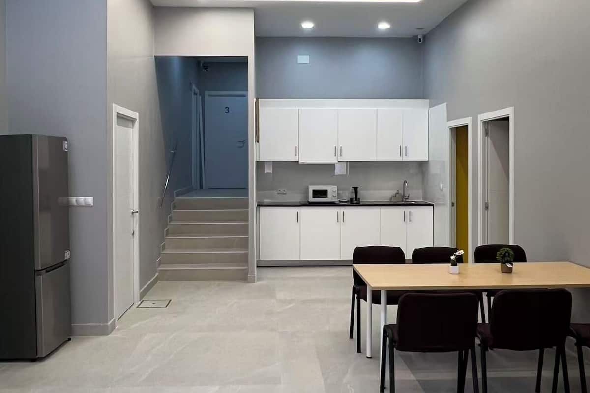 Basic Shared Dormitory, Balcony | Private kitchen