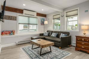 Smart TV, stereo - Hampton Beach, Free Parking, Sunsets (Hampton)
