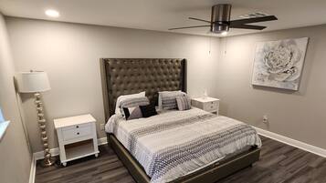 4 chambres, fer et planche Ă  repasser, Wi-Fi, draps fournis