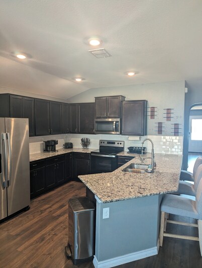 Cozy 3-bedroom family house in San Antonio next to Lackland AFB