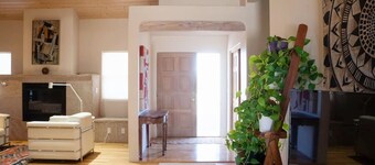 Casa del Artista - Spacious 3-bedroom house in delightful Santa Fe!