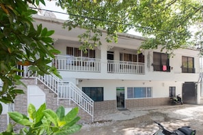 Fachada da propriedade