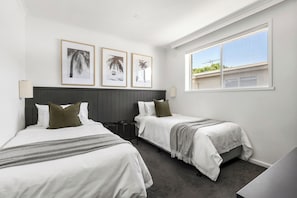 2 chambres, bureau, fer et planche à repasser, Wi-Fi gratuit
