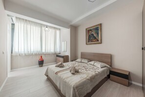 2 室のベッドルーム、アイロン / アイロン台、WiFi、ベッドシーツ