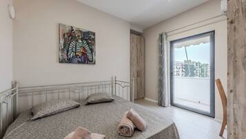 2 chambres, fer et planche Ă repasser, Wi-Fi, draps fournis