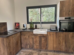 Mikrowelle, Ofen, Herdplatte, Geschirrspüler