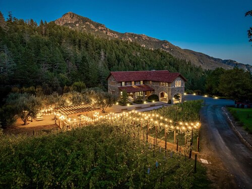 Domaine de luxe de 15 hectares à Calistoga - Piscine, vue sur le vignoble