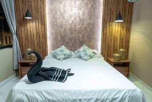 Unclassified image, 2 of 22, button