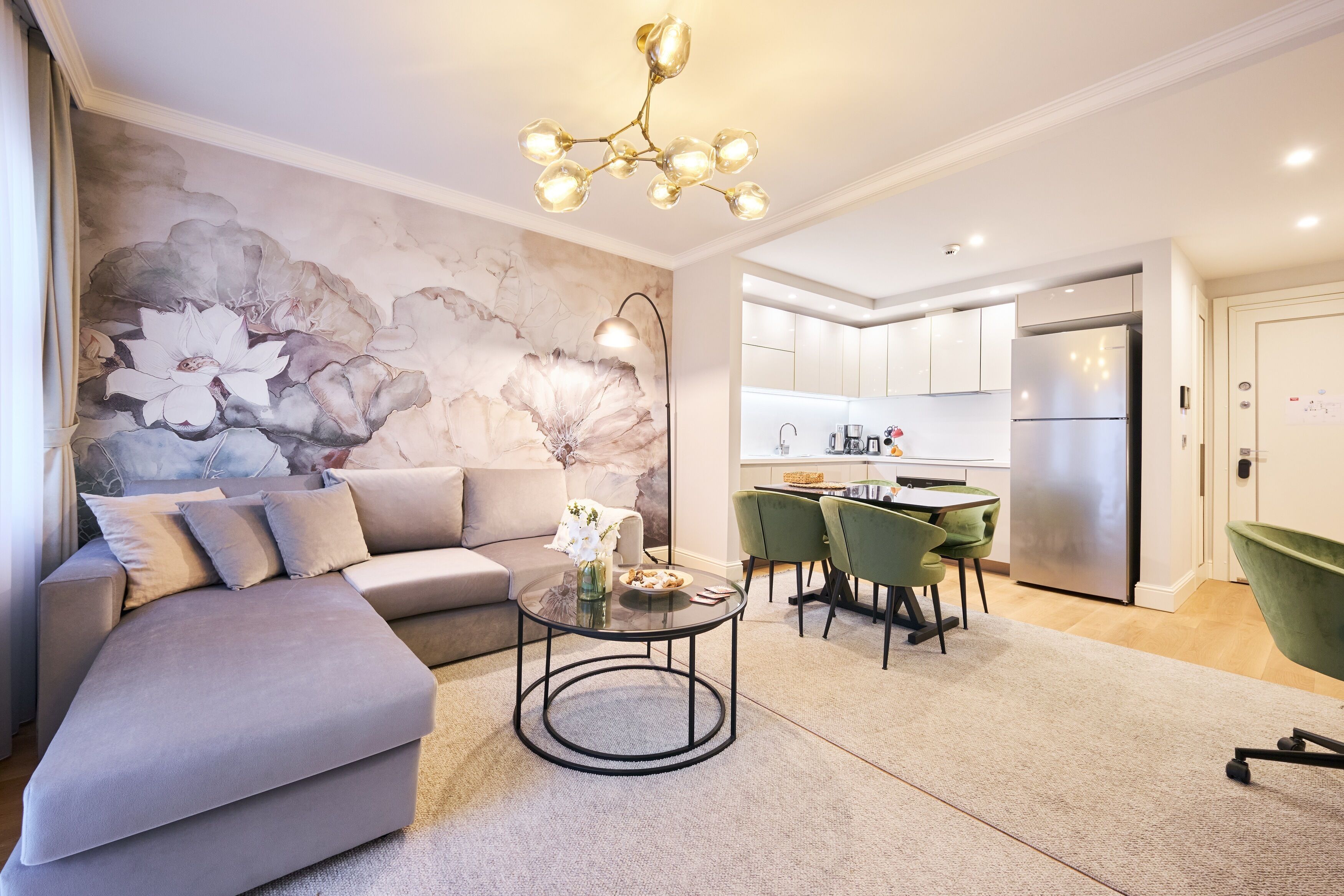 Deluxe Apartment, 1 Bedroom, Balcony | Living room