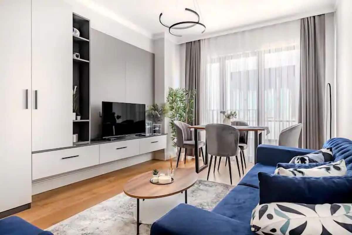 Luxury Apartment, 1 Bedroom, Patio | Desk, laptop workspace, blackout drapes, soundproofing