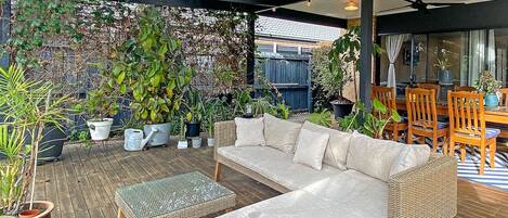 屋外ダイニングエリア