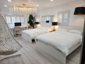 2 habitaciones, escritorio, tabla de planchar con plancha y wifi gratis 