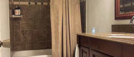 風筒、提供毛巾、番梘、廁紙