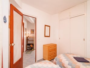Appartement | 1 chambre, fer et planche à repasser