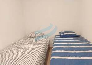 2 Schlafzimmer, Bügeleisen/Bügelbrett, Internetzugang, Bettwäsche