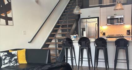 2-bedroom condo in charming Atlanta with WiFi, AC. Book now