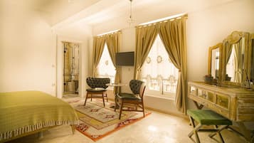Superior Double Room, Garden View | Soundproofing, free WiFi