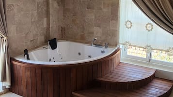 Exclusive Double Room, Balcony, Mountain View | Soundproofing, free WiFi