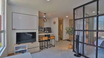 Desk, laptop workspace, free WiFi