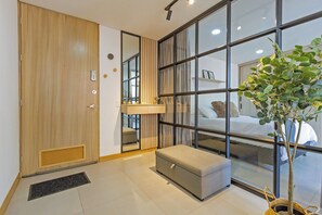 Design Apartment, 1 Queen Bed with Sofa bed, City View | Living area