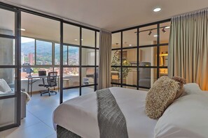 Design Apartment, 1 Queen Bed with Sofa bed, City View