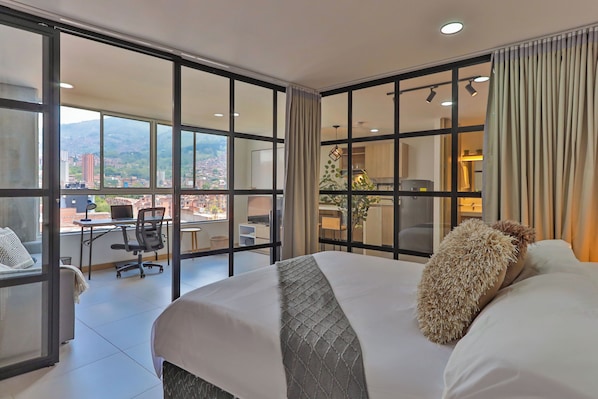 Design Apartment, 1 Queen Bed with Sofa bed, City View | Desk, laptop workspace, free WiFi, bed sheets