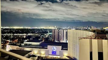 House, 1 Bedroom, Accessible, Balcony | Property grounds