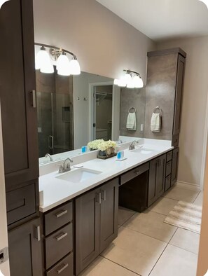 Bidet, towels, soap, shampoo