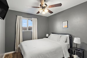 3 bedrooms, WiFi, bed sheets