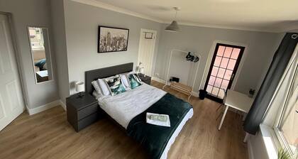 Musselburgh Luxury Apartment With 3 Bedrooms