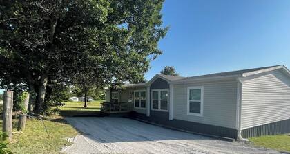 On Lake Time - Lake Texoma Getaway Near Casinos, Marinas & Outdoor Fun