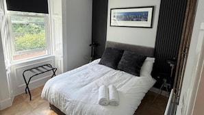 1 bedroom, WiFi (free), bed sheets - Cosy Perth Apartment - City Comforts (Perth)